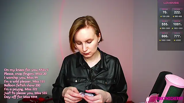 KinkyMissCherry: απευθείας συνομιλία ΧΧΧ