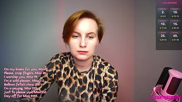 KinkyMissCherry élő XXX-chatje