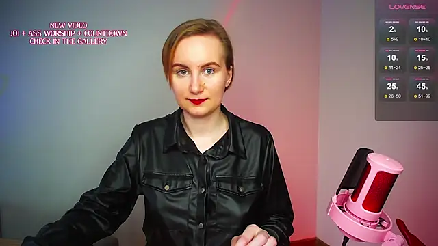 Chat XXX en directo de KinkyMissCherry