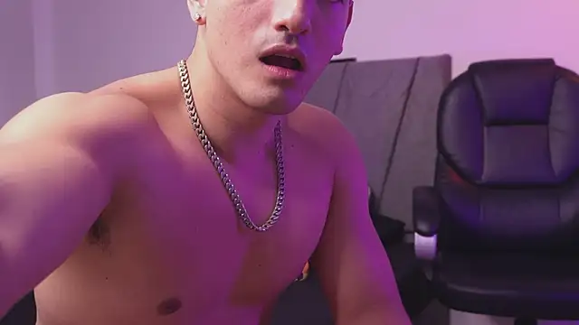 bbbeachboy 网络视讯表演