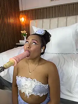 Ashleyy23x: διαδικτυακό σόου στην κάμερα