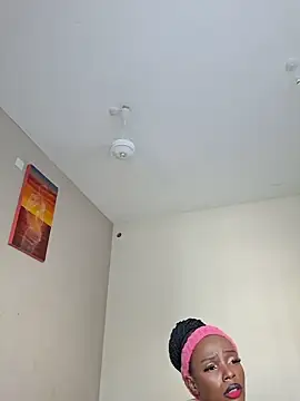 Kamdollie live XXX chat