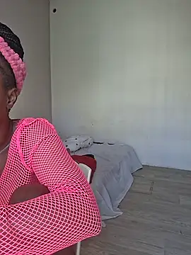 XXX chat uživo modela Kamdollie
