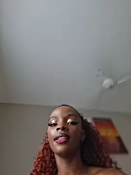 Chat XXX en directo de Kamdollie