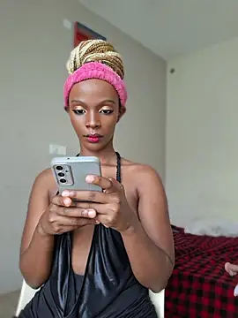 Kamdollie Live XXX-Chat