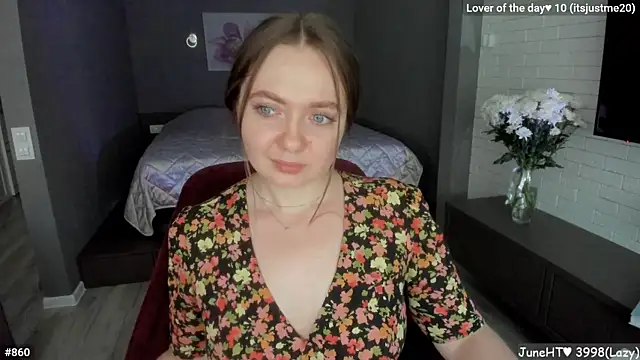 LizaGost live XXX chat
