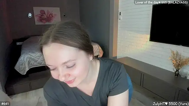 LizaGost Adlı Modelin Canlı XXX Sohbeti
