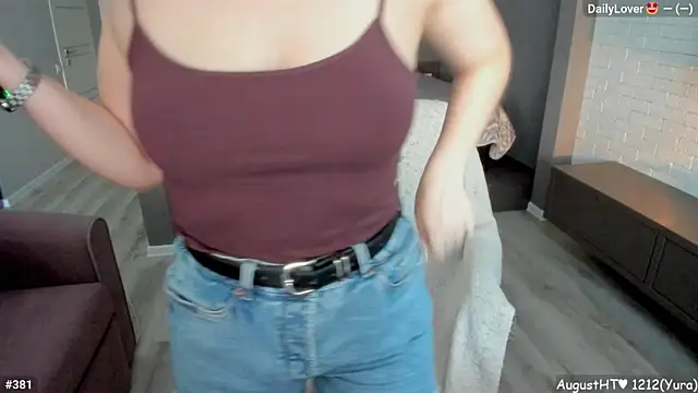 LizaGostn Webbikameraesitys