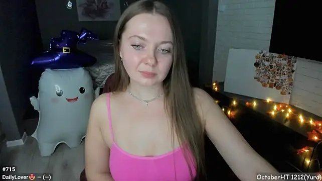 Show modela LizaGost na web-kameri