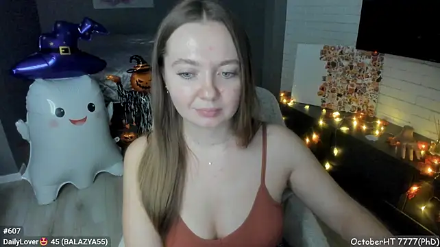 LizaGostn Webbikameraesitys