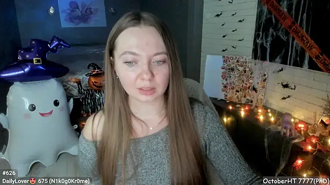 LizaGost Adlı Modelin Canlı XXX Sohbeti