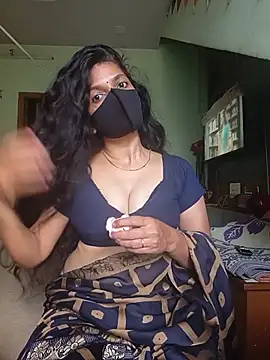Chat XXX ao vivo de Shuttii_25