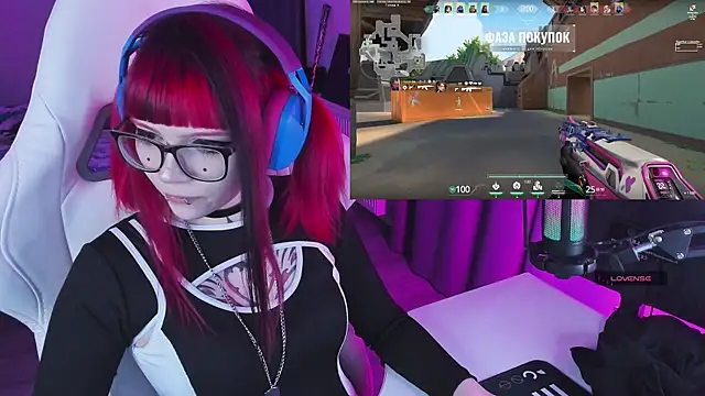 Show modela Yumi_Youkai na web-kameri