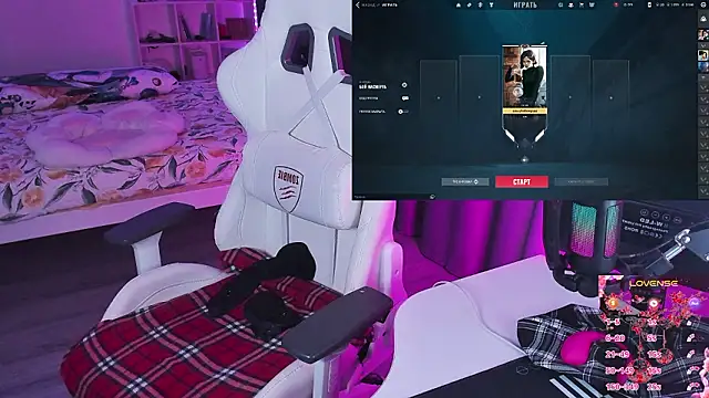 Yumi_Youkai: διαδικτυακό σόου στην κάμερα