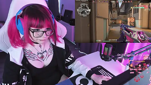 Yumi_Youkai Show in webcam