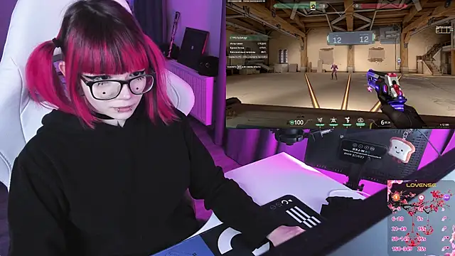 Show modela Yumi_Youkai na web-kameri