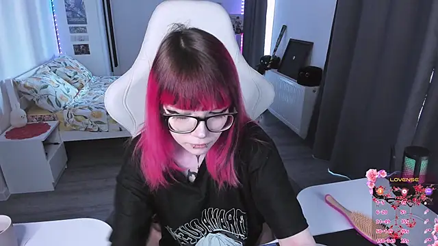 Chatroom XXX en direct de Yumi_Youkai