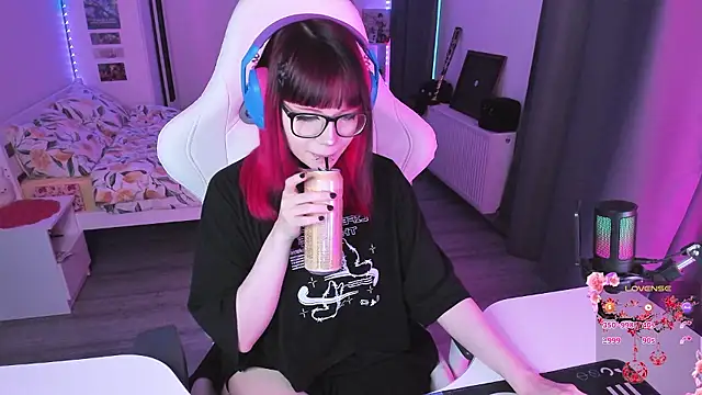 Yumi_Youkai live XXX chat