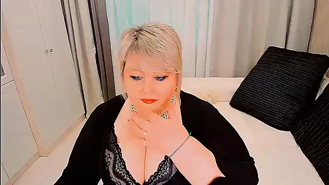 BIGTITSBBWn Live XXX chat