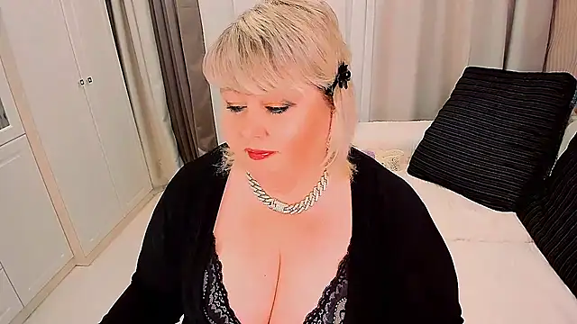 ห้องแชทสดของ BIGTITSBBW