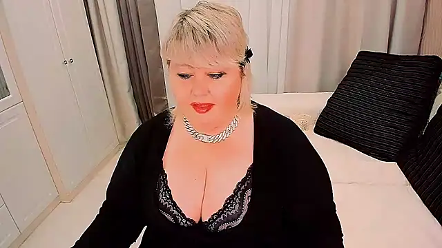 BIGTITSBBW webcam show