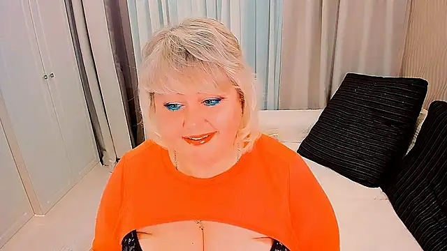 BIGTITSBBW Live XXX-Chat