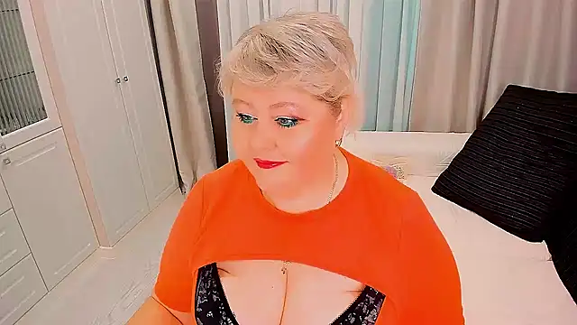 BIGTITSBBW Chat XXX in diretta