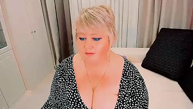 دردشة BIGTITSBBW الجنسية المباشرة