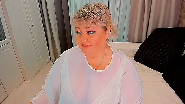 BIGTITSBBWのライブXXXチャット