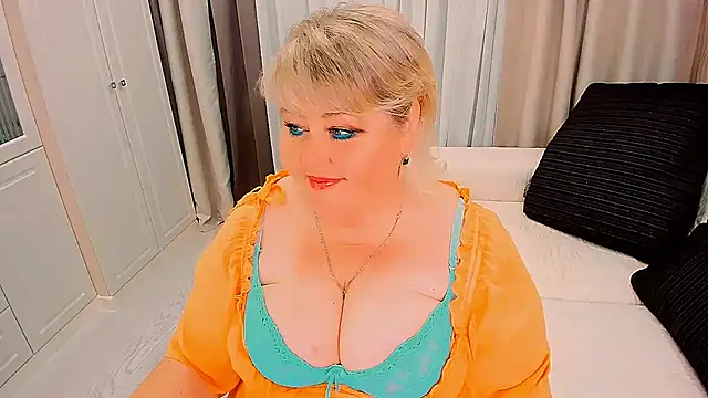 Chat +18 de BIGTITSBBW ao vivo