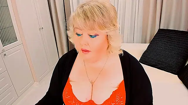 BIGTITSBBWのライブXXXチャット