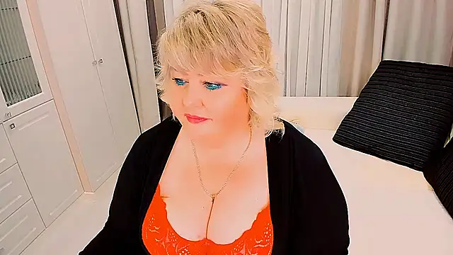 แชท XXX สดของ BIGTITSBBW