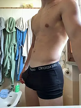 giovanni5281 Show in webcam