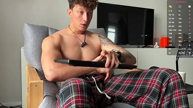 ohh_dani's Webcam Show