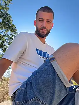 Pablo_Hornyguy95n Webbikameraesitys