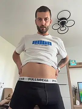 Pablo_Hornyguy95 Webcam-Show