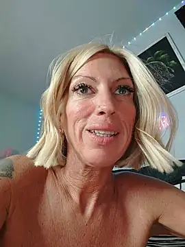 Weloveblue's Webcam Show