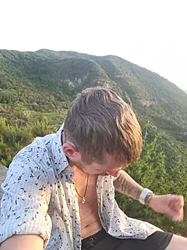 Simonshakeloveass Webcam-Show