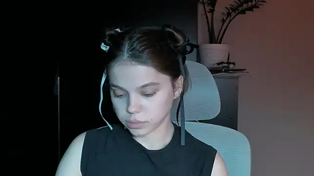 MelissaBrank Adlı Modelin Canlı XXX Sohbeti