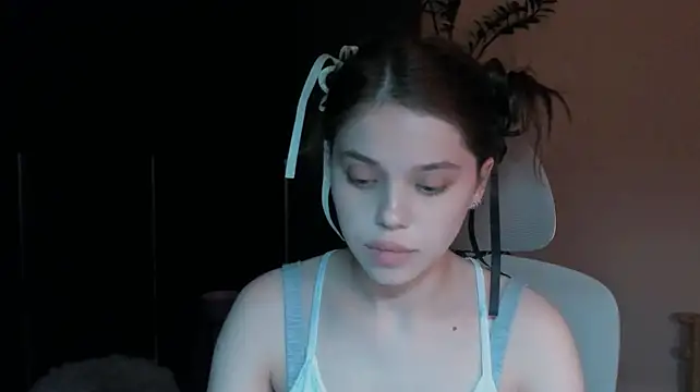 MelissaBrank Adlı Modelin Canlı XXX Sohbeti