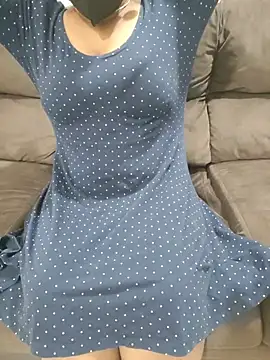 Chandrakala25 XXX чат на живо