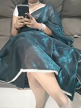 Show de Chandrakala25 na webcam