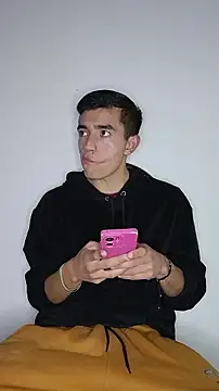 Thick_Cock Pertunjukan Webcam