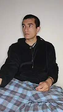 Chat +18 de Thick_Cock ao vivo