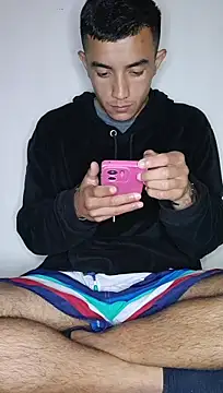 Thick_Cock 网络视讯表演