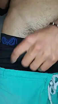 Pokazy przed kamerką – Thick_Cock