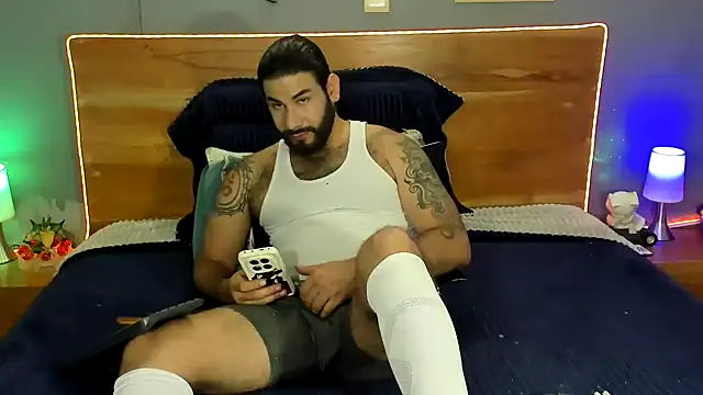 Prometeo-grizzly's Webcam Show