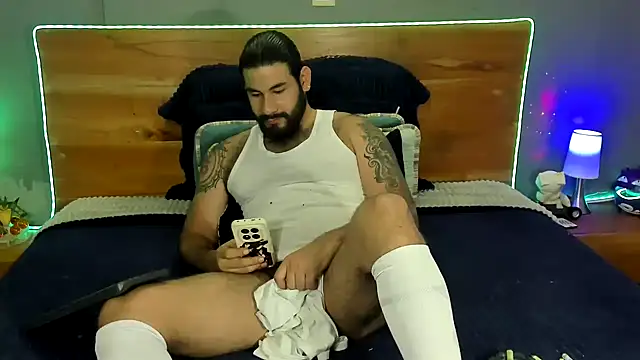 Prometeo-grizzly's Webcam Show