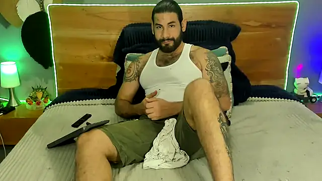 Prometeo-grizzly's Webcam Show
