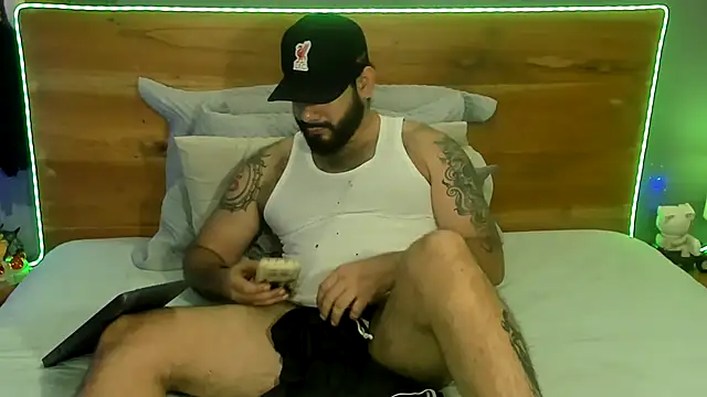 Webkamerová show Prometeo-grizzly